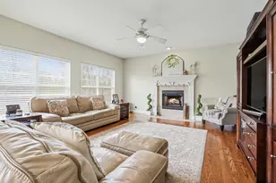 911 E Butterfield Circle, Shorewood, IL 60404 - Photo 17