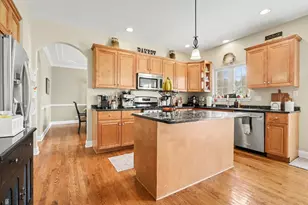 911 E Butterfield Circle, Shorewood, IL 60404 - Photo 13