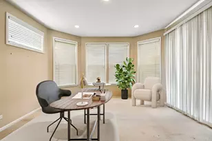 2421 Chambourd Dr, Buffalo Grove, IL 60089 - Photo 15