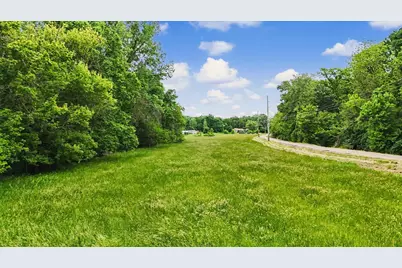 802 Reynolds Drive, Charleston, IL 61920 - Photo 29