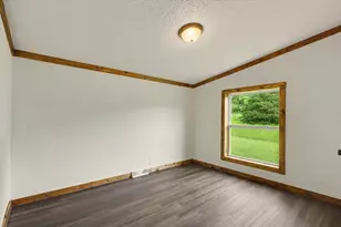 802 Reynolds Dr, Charleston, IL 61920 - Photo 17