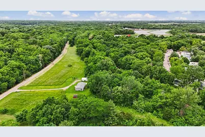 802 Reynolds Drive, Charleston, IL 61920 - Photo 33