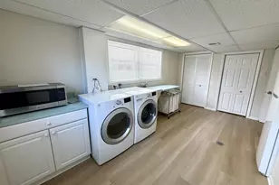 8927 S Sacramento Ave, Evergreen Park, IL 60805 - Photo 27