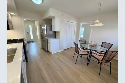 8927 S Sacramento Avenue, Evergreen Park, IL 60805 - Photo 9