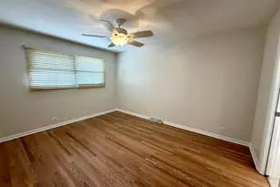 8927 S Sacramento Ave, Evergreen Park, IL 60805 - Photo 15