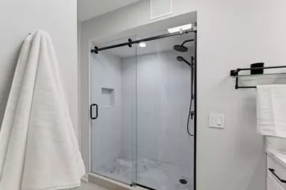 2500 N Lakeview Avenue #903, Chicago, IL 60614 - Photo 11