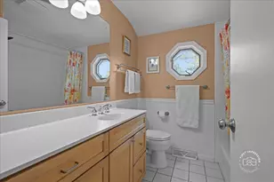 1419 E Forest Ave, Wheaton, IL 60187 - Photo 19