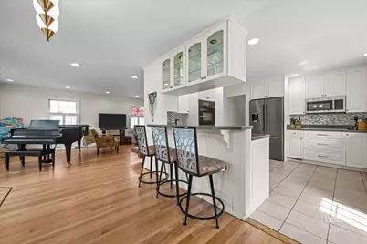 1419 E Forest Avenue, Wheaton, IL 60187 - Photo 9