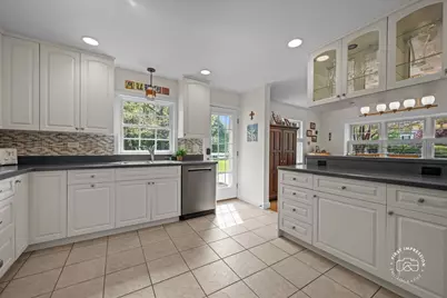 1419 E Forest Avenue, Wheaton, IL 60187 - Photo 11