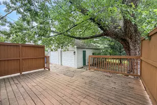 827 N Loomis St, Naperville, IL 60563 - Photo 9