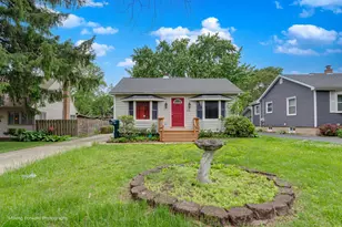 827 N Loomis St, Naperville, IL 60563 - Photo 3