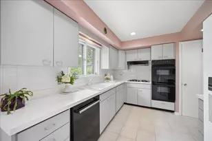 3137 Greenleaf Ave, Wilmette, IL 60091 - Photo 13