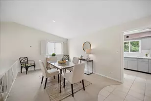 3137 Greenleaf Ave, Wilmette, IL 60091 - Photo 9