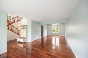 288 Forest Dr, Crystal Lake, IL 60014 - Photo 9