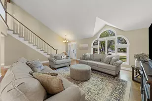 17652 Crestview Ct, Orland Park, IL 60467 - Photo 5