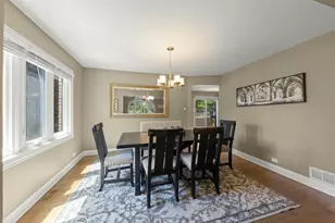 17652 Crestview Ct, Orland Park, IL 60467 - Photo 7