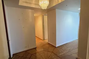 180 E Pearson St, Chicago, IL 60611 - Photo 5