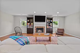 5547 S Bruner St, Hinsdale, IL 60521 - Photo 13