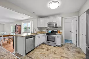 5547 S Bruner St, Hinsdale, IL 60521 - Photo 5