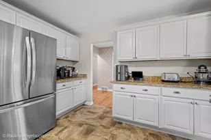 5547 S Bruner St, Hinsdale, IL 60521 - Photo 7