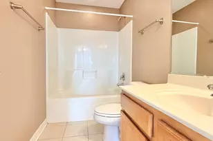 930 Case St, Naperville, IL 60563 - Photo 17