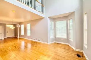 930 Case St, Naperville, IL 60563 - Photo 3