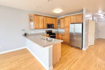 930 Case Street #930, Naperville, IL 60563 - Photo 7