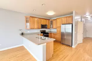 930 Case St, Naperville, IL 60563 - Photo 7