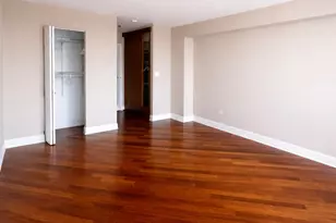 8809 W Golf Rd, Niles, IL 60714 - Photo 7