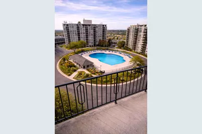 8809 W Golf Road #11F, Niles, IL 60714 - Photo 9