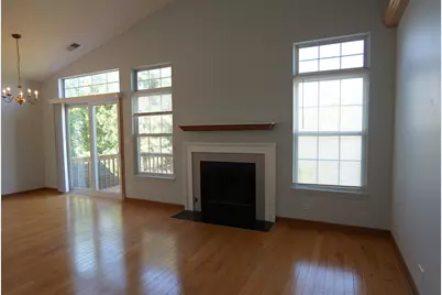 122 Kennebunk Court #122, Glendale Heights, IL 60139 - Photo 9