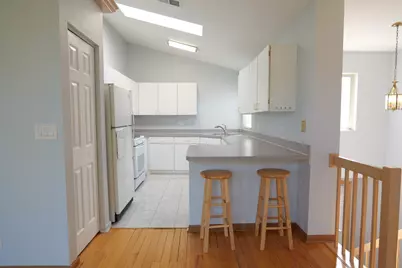 122 Kennebunk Court #122, Glendale Heights, IL 60139 - Photo 3
