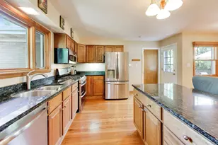 905 S School St, Mount Prospect, IL 60056 - Photo 11