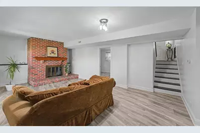1350 Nottingham Lane, Hoffman Estates, IL 60169 - Photo 23