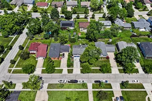 1350 Nottingham Ln, Hoffman Estates, IL 60169 - Photo 37