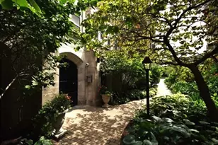 6334 N Sheridan Rd, Chicago, IL 60660 - Photo 3
