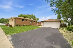 13119 Linder Ave, Crestwood, IL 60418 - Photo 3