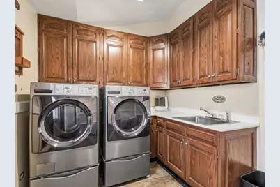204 Westport Drive, Joliet, IL 60431 - Photo 15