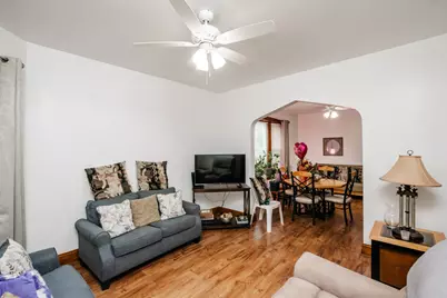 3417 W Evergreen Avenue, Chicago, IL 60651 - Photo 3