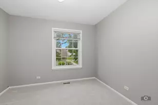 1312 Woodcutter Ln, Wheaton, IL 60189 - Photo 7