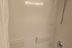 2250 Aurora Dr, Pingree Grove, IL 60140 - Photo 31