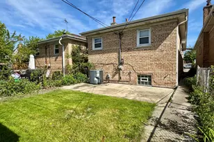 3107 W Howard St, Chicago, IL 60645 - Photo 29