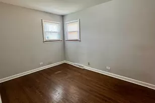 3107 W Howard St, Chicago, IL 60645 - Photo 11