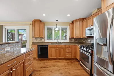 4065 Winston Drive, Hoffman Estates, IL 60192 - Photo 11