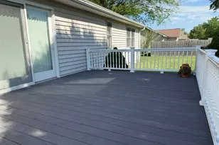 1303 N Magnolia Dr, Marion, IL 62959 - Photo 3