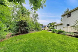 2302 Lisa Ct, Palatine, IL 60067 - Photo 41