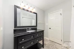 1126 Kings Point Ct, Naperville, IL 60563 - Photo 23