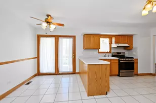 16237 Lake Villa Ave, Tinley Park, IL 60477 - Photo 11
