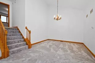 16237 Lake Villa Ave, Tinley Park, IL 60477 - Photo 7