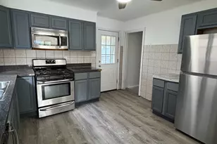 6328 N Troy St, Chicago, IL 60659 - Photo 7